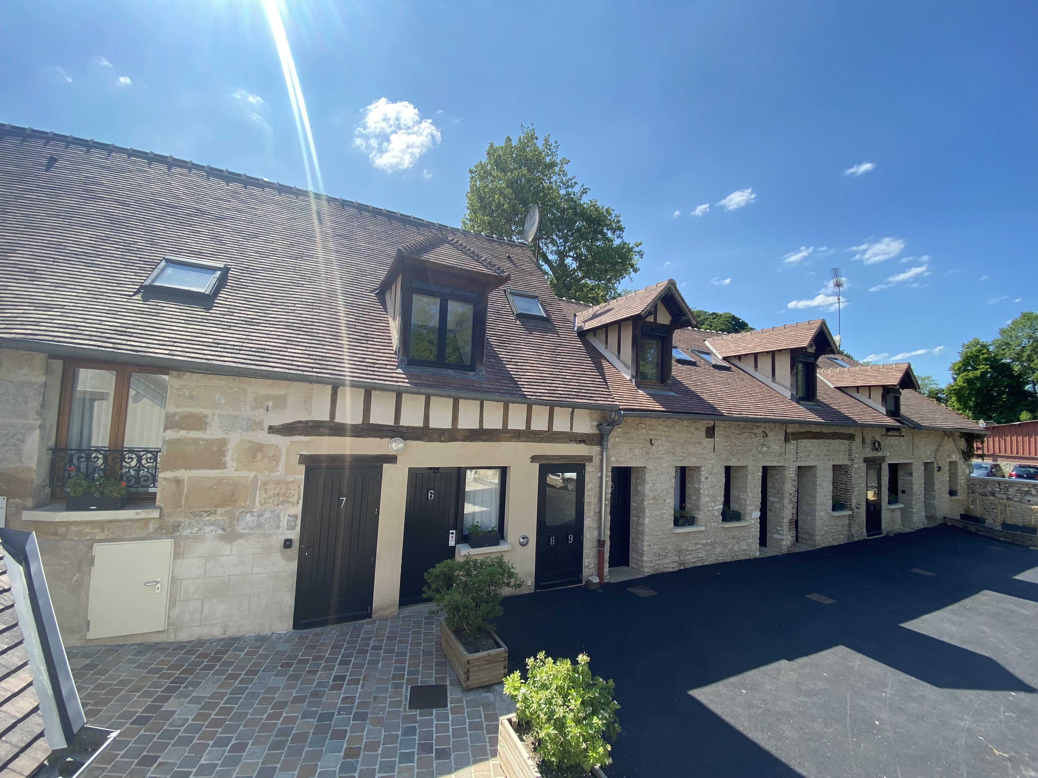 Hôtel Saint Nicolas Chaumont-en-Vexin Exterior foto